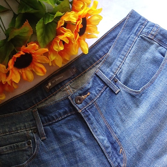 LEVI'S Classic Bootcut Jeans Denim Blue flare  - size 12 - Picture 4 of 8